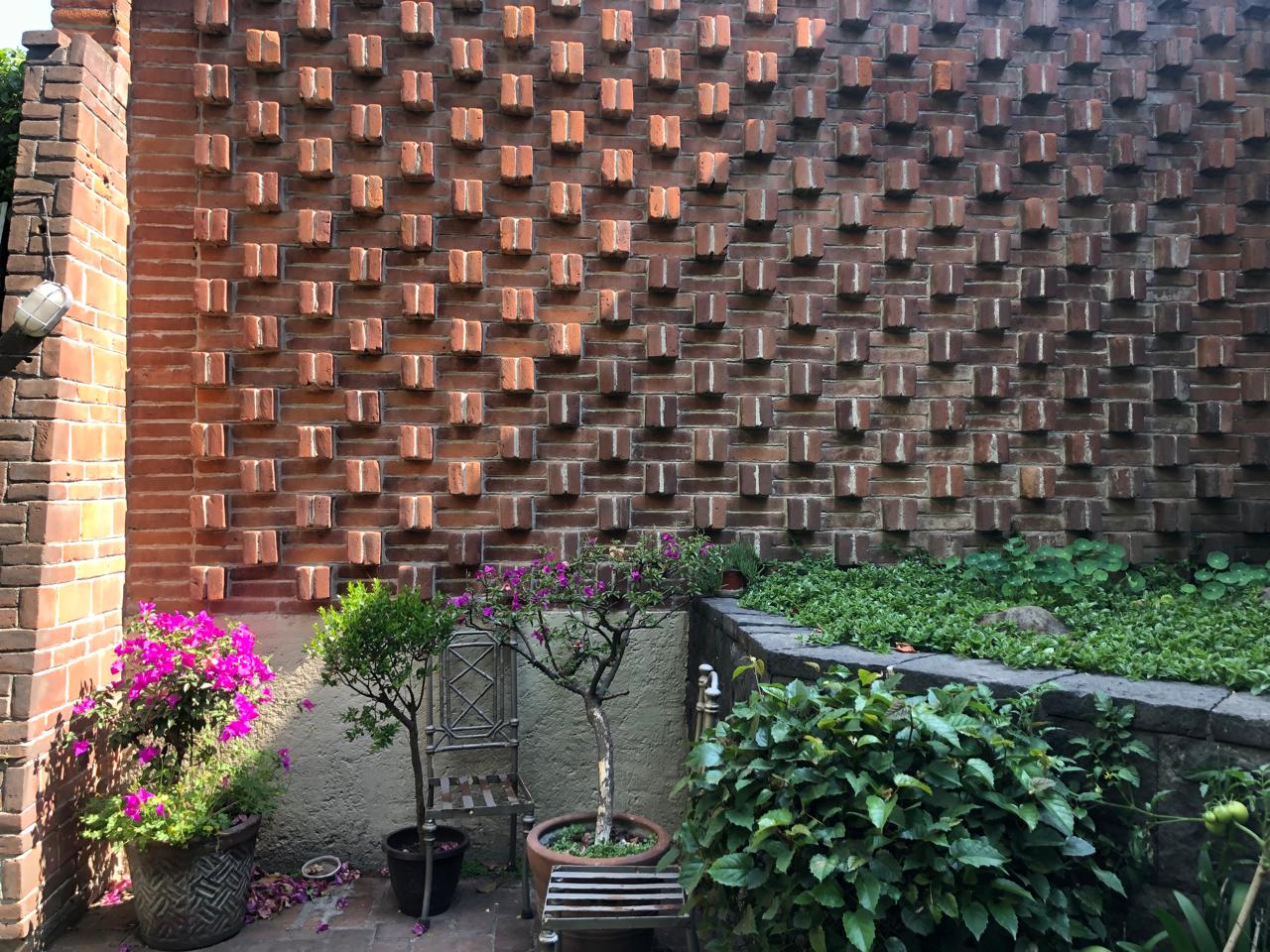 8f182f06-e7ff-46c0-b065-a73285607d5d